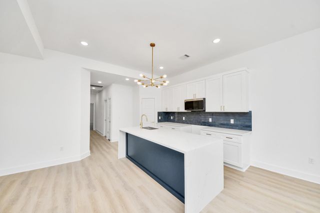 3724 Rebecca Street, Houston, TX 77021