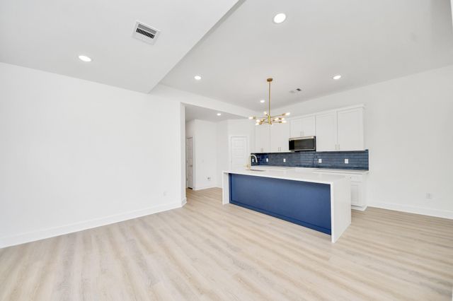 3724 Rebecca Street, Houston, TX 77021