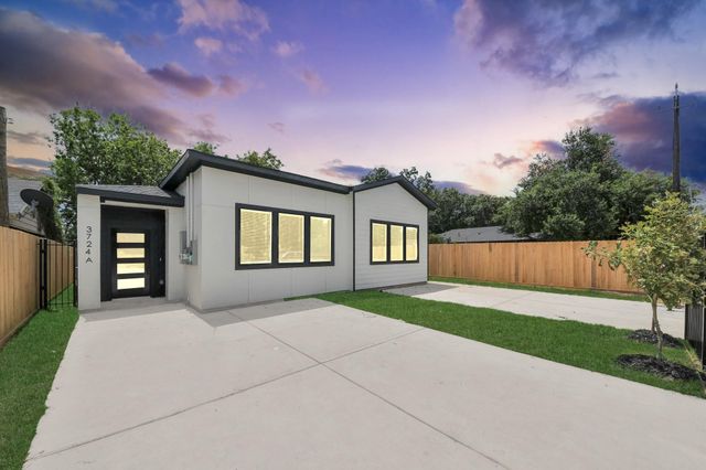 3724 Rebecca Street, Houston, TX 77021