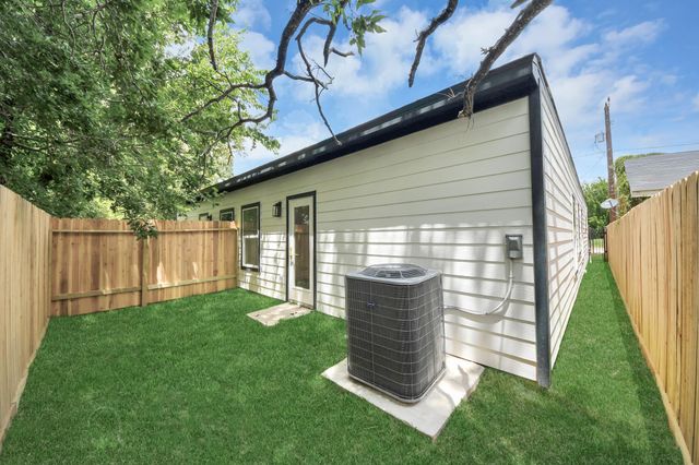 3724 Rebecca Street, Houston, TX 77021