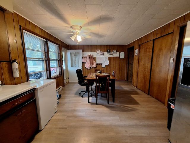 200 N Oregon Street, Troy Grove, IL 61372