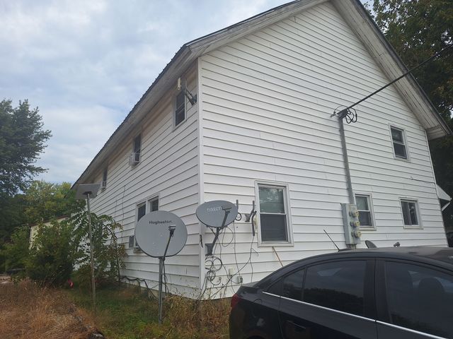 200 N Oregon Street, Troy Grove, IL 61372