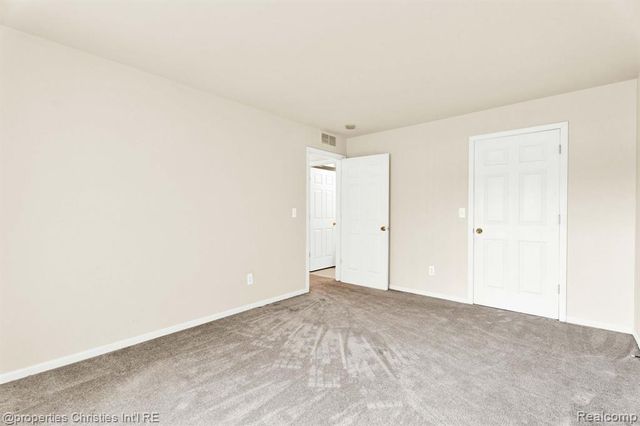 16832 Glenmoor Boulevard, Macomb, MI 48044