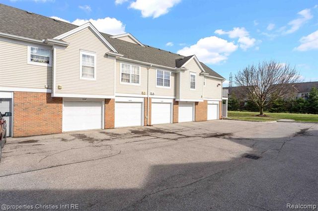 16832 Glenmoor Boulevard, Macomb, MI 48044