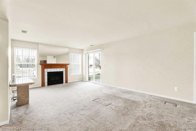 16832 Glenmoor Boulevard, Macomb, MI 48044