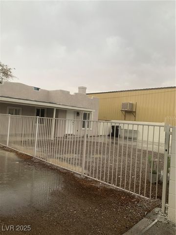 2529 Meadows Avenue, Las Vegas, NV 89101