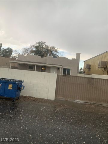 2529 Meadows Avenue, Las Vegas, NV 89101