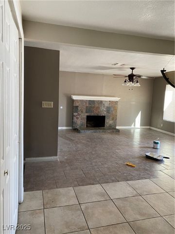 2529 Meadows Avenue, Las Vegas, NV 89101