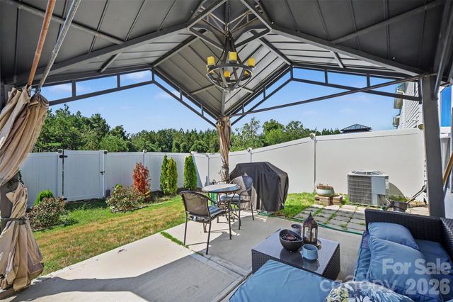 3903 Rosfield Drive, Charlotte, NC 28214