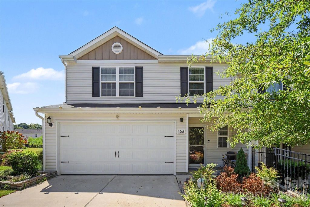 3903 Rosfield Drive, Charlotte, NC 28214