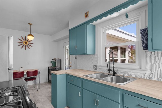 1664 Fremont Avenue, Grand Rapids, MI 49504