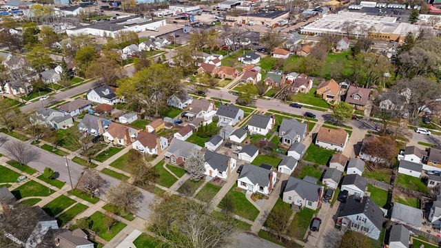 1664 Fremont Avenue, Grand Rapids, MI 49504