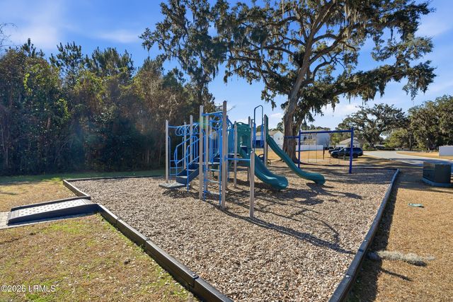 21 Seneca Way, Beaufort, SC 29906