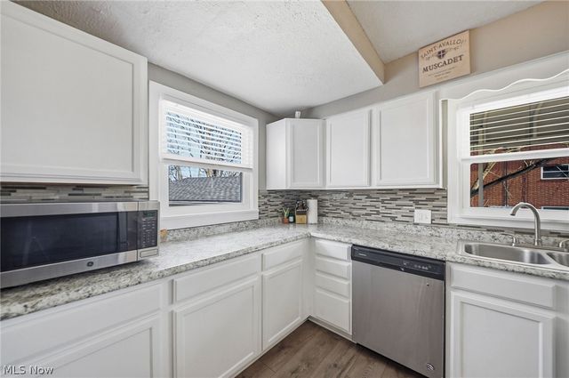 3905 Kent Road, Stow, OH 44224