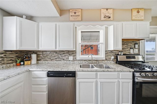 3905 Kent Road, Stow, OH 44224