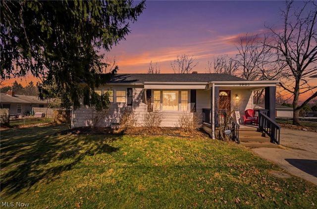 3905 Kent Road, Stow, OH 44224