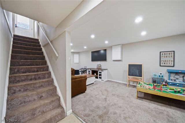 3905 Kent Road, Stow, OH 44224