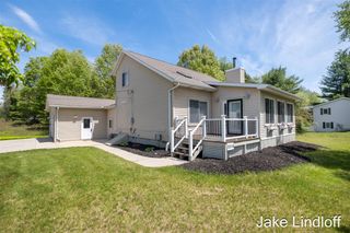11014 E Royal Road, Stanwood, MI 49346