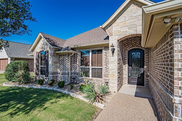 917 Joshua Court, Granbury, TX 76048