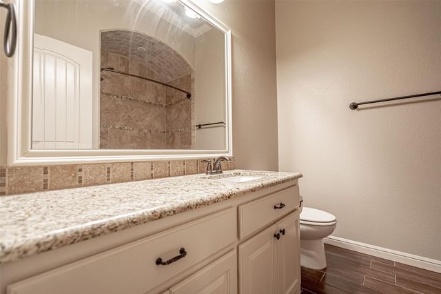 917 Joshua Court, Granbury, TX 76048
