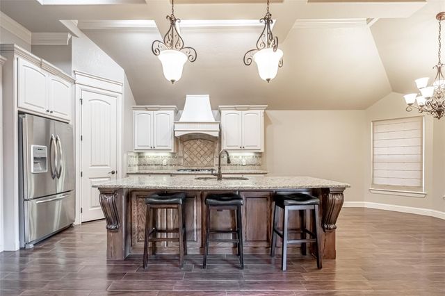 917 Joshua Court, Granbury, TX 76048