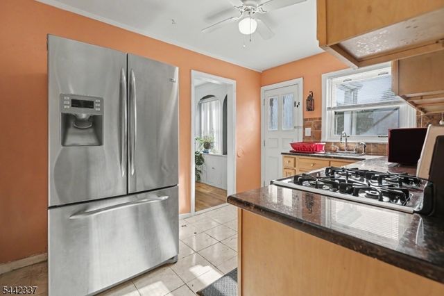 55 Stillman Ave, Bergenfield Boro, NJ 07621