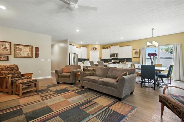 2826 Greenridge Circle, Beavercreek, OH 45431