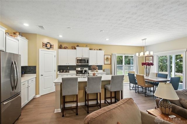 2826 Greenridge Circle, Beavercreek, OH 45431
