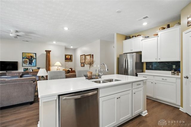 2826 Greenridge Circle, Beavercreek, OH 45431