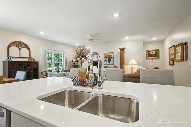 2826 Greenridge Circle, Beavercreek, OH 45431
