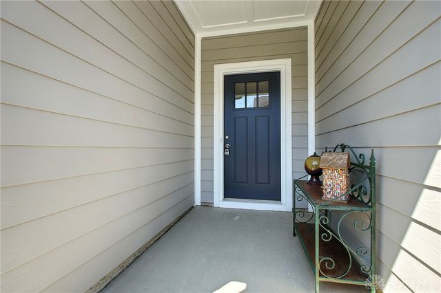 2826 Greenridge Circle, Beavercreek, OH 45431