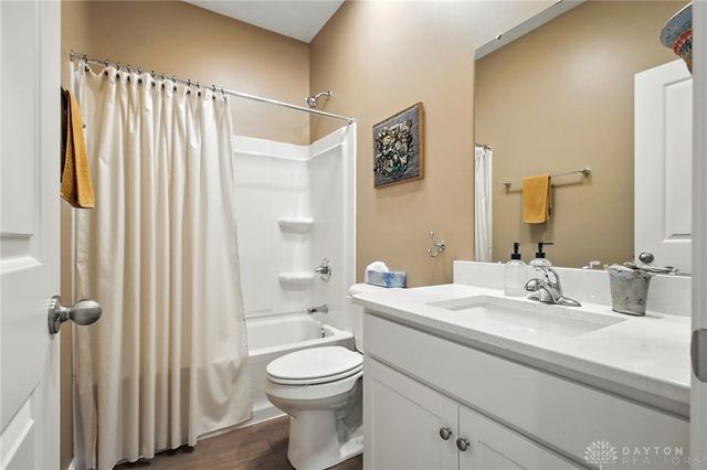 2826 Greenridge Circle, Beavercreek, OH 45431
