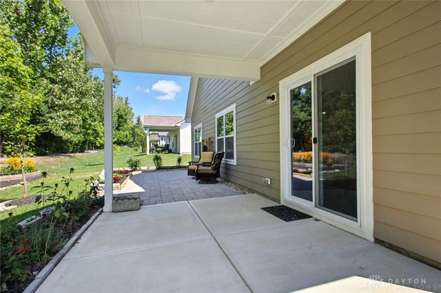 2826 Greenridge Circle, Beavercreek, OH 45431