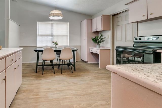 10501 N McKinley Avenue, Oklahoma City, OK 73114