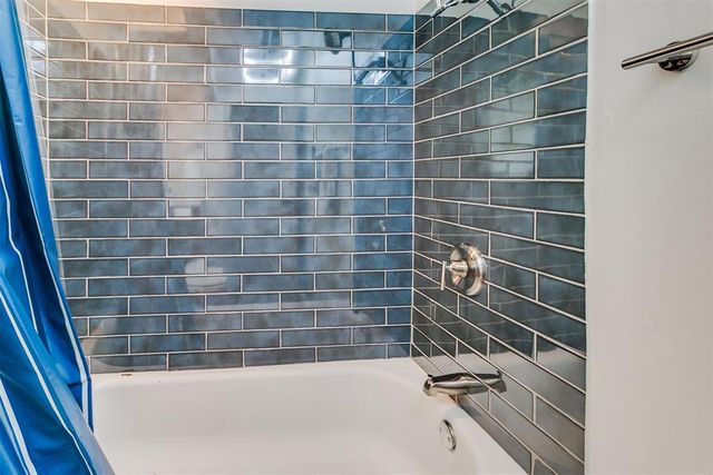 10501 N McKinley Avenue, Oklahoma City, OK 73114
