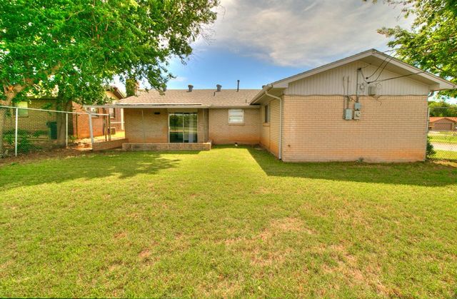 10501 N McKinley Avenue, Oklahoma City, OK 73114