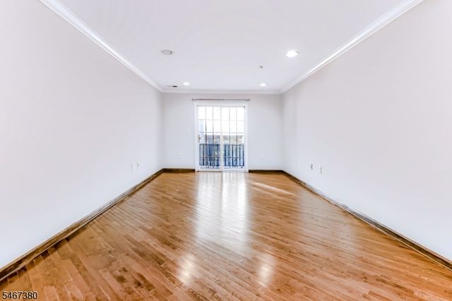 131 Adamecs Way, South Amboy City, NJ 08879