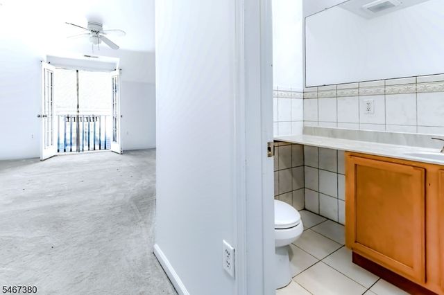 131 Adamecs Way, South Amboy City, NJ 08879