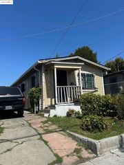 1823 Church St, Oakland, CA 94621