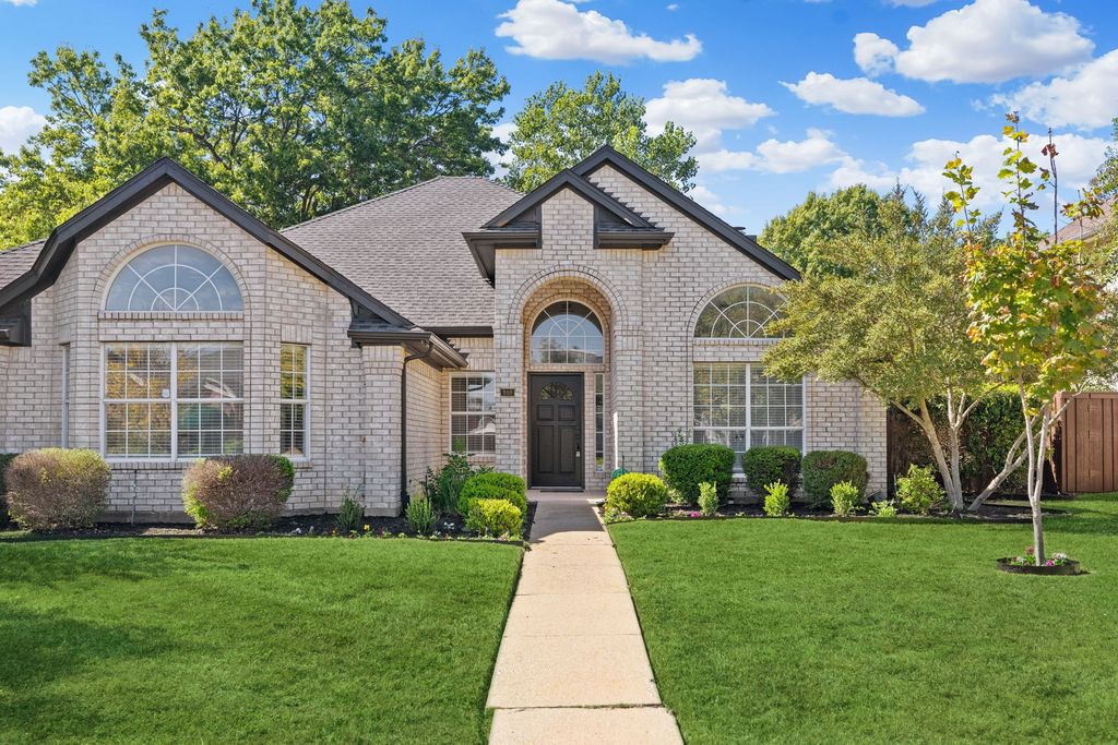 910 Blackstone Drive, Allen, TX 75002