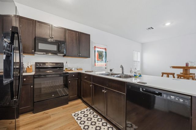 116 Standing Rock LN, Marble Falls, TX 78654