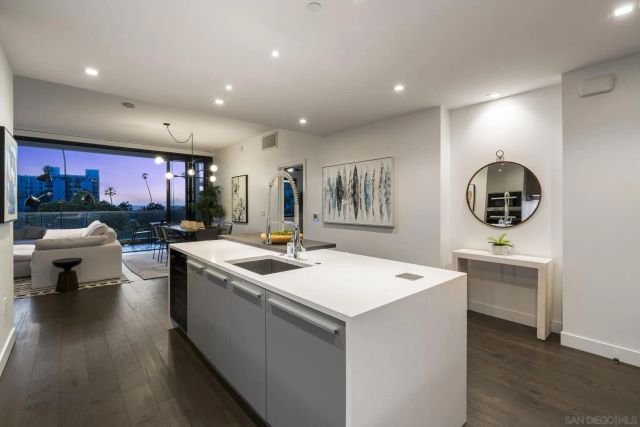 2604 5th Ave 406, San Diego, CA 92103