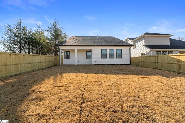 200 Highland Street, Taylors, SC 29687