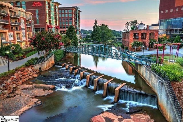 200 Highland Street, Taylors, SC 29687