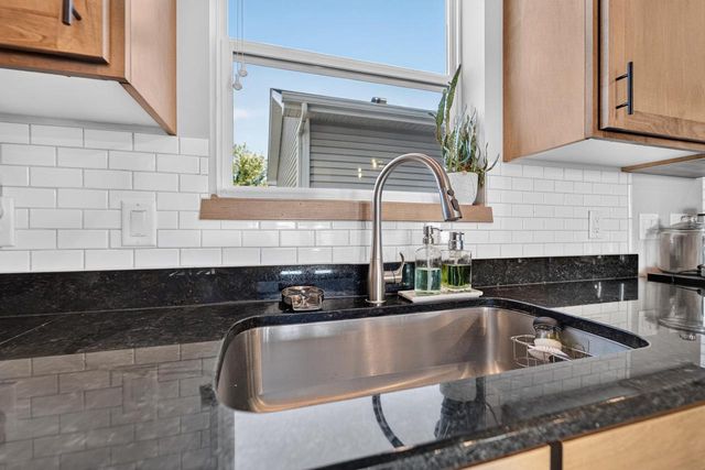 1819 Morning Mist Way, Madison, WI 53718