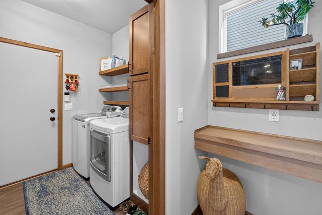 1819 Morning Mist Way, Madison, WI 53718
