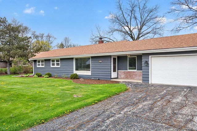 1704 El Rancho DRIVE, Mequon, WI 53092