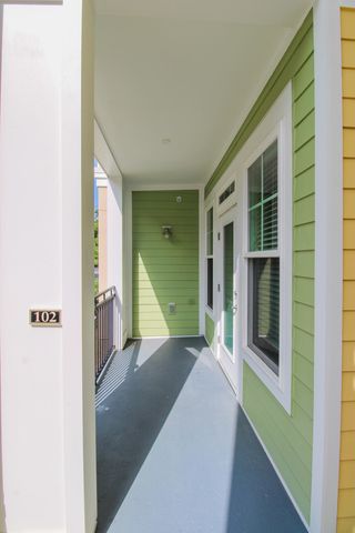 1900 Belle Isle Avenue 102, Mount Pleasant, SC 29464