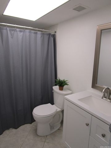 7039 San Pedro Ave Apt 1110, San Antonio, TX 78216