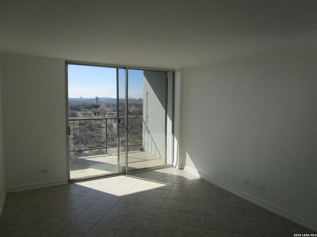7039 San Pedro Ave Apt 1110, San Antonio, TX 78216